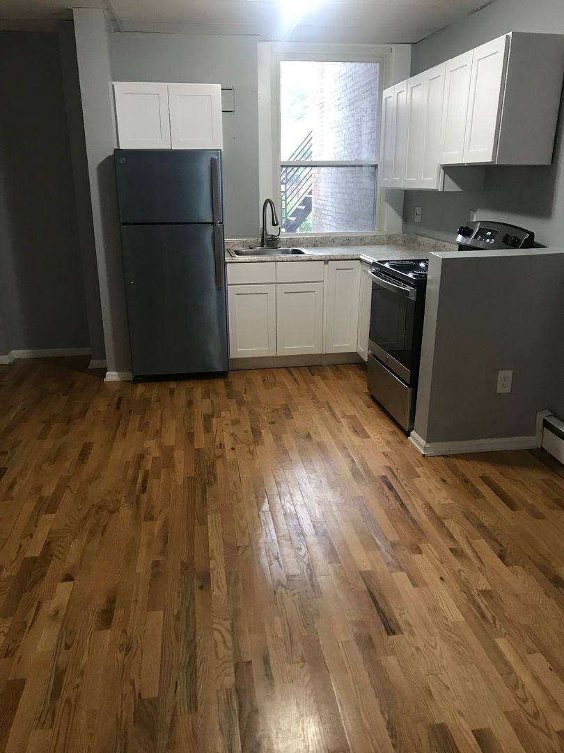 Apartment for rent at 133 Howe St, New Haven, CT 06511
