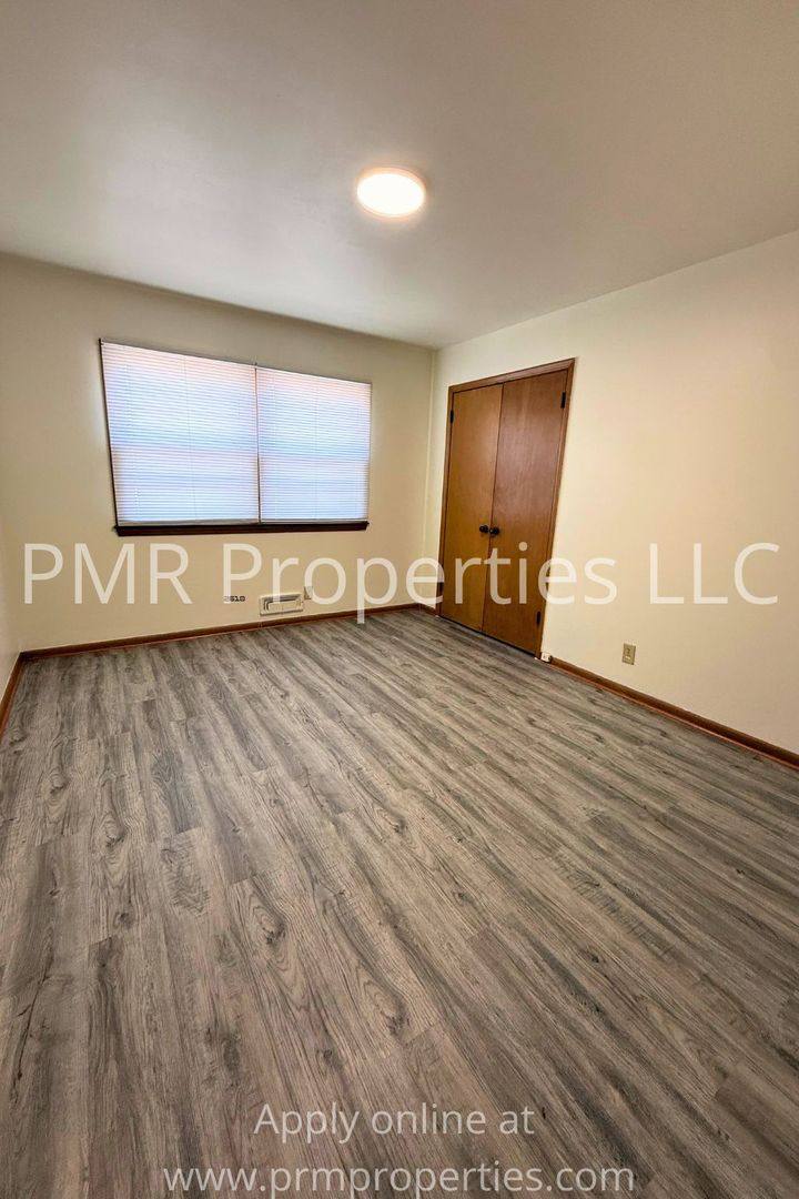 Apartment for rent at 4512 Bedford Ave, Omaha, NE 68104