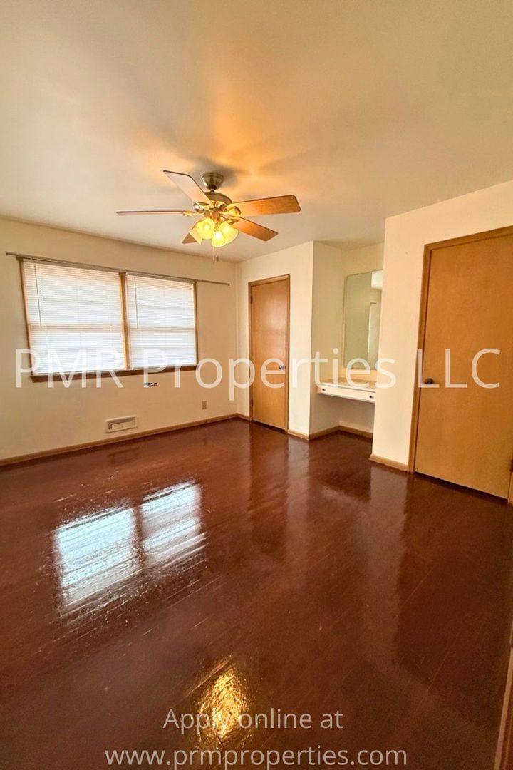 Apartment for rent at 4512 Bedford Ave, Omaha, NE 68104