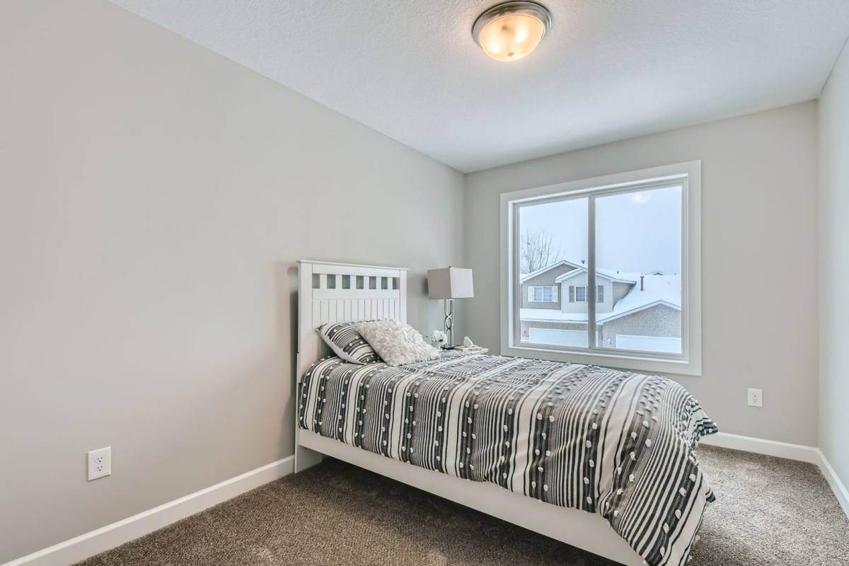 Townhouse for rent at 2100 Cleveland Lane S, Cambridge, MN 55008