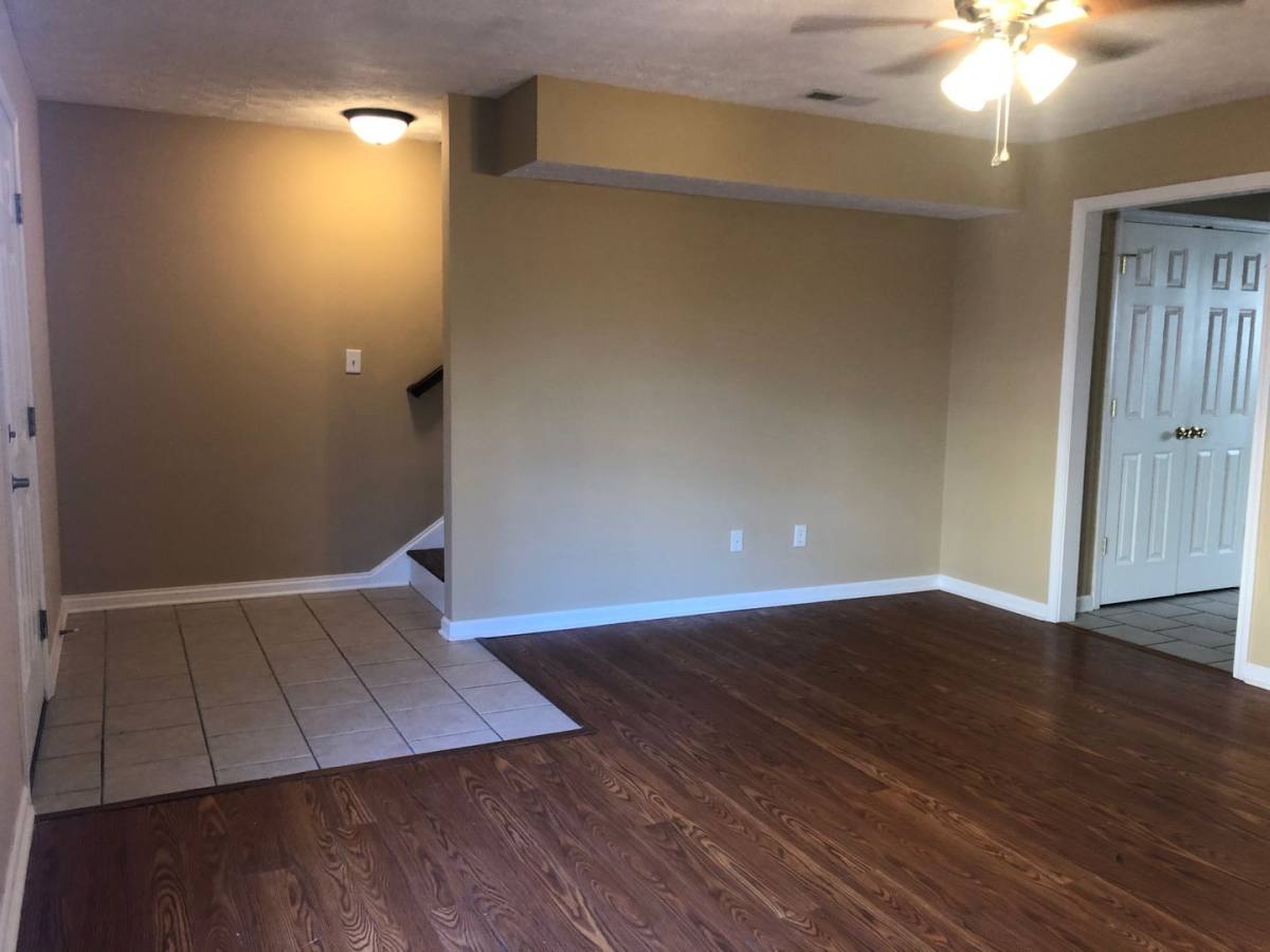 Townhouse for rent at 1114 Brockley Way, Bowling Green, KY 42103