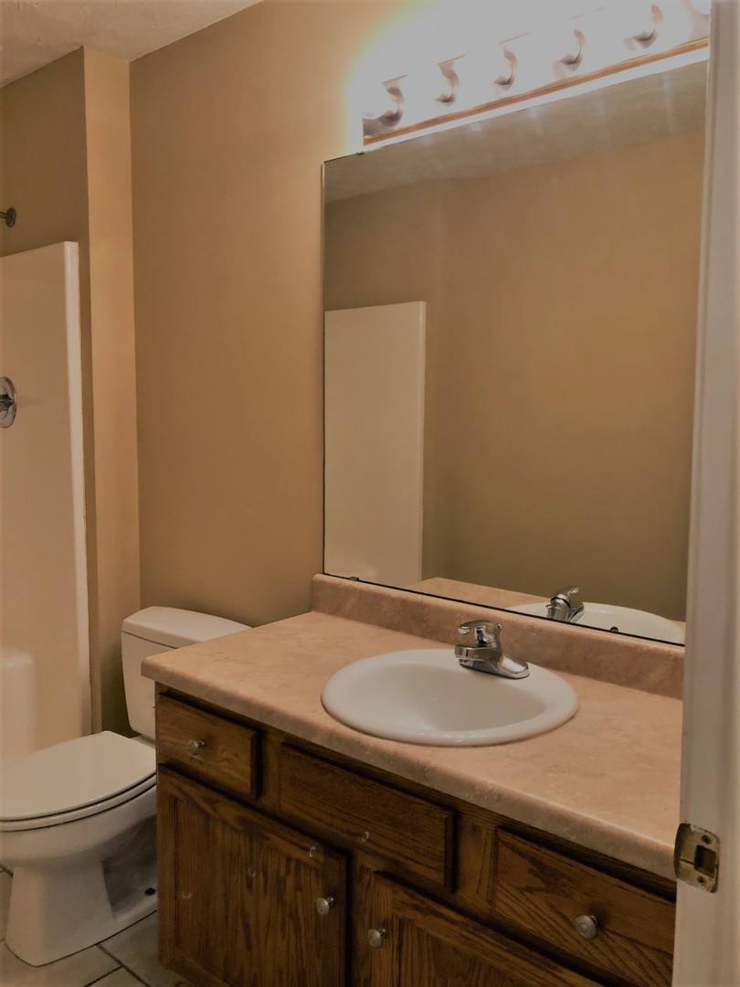 Townhouse for rent at 1114 Brockley Way, Bowling Green, KY 42103