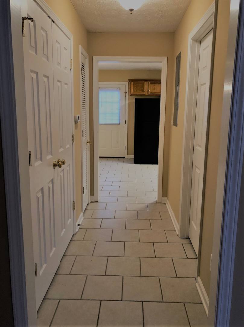 Townhouse for rent at 1114 Brockley Way, Bowling Green, KY 42103
