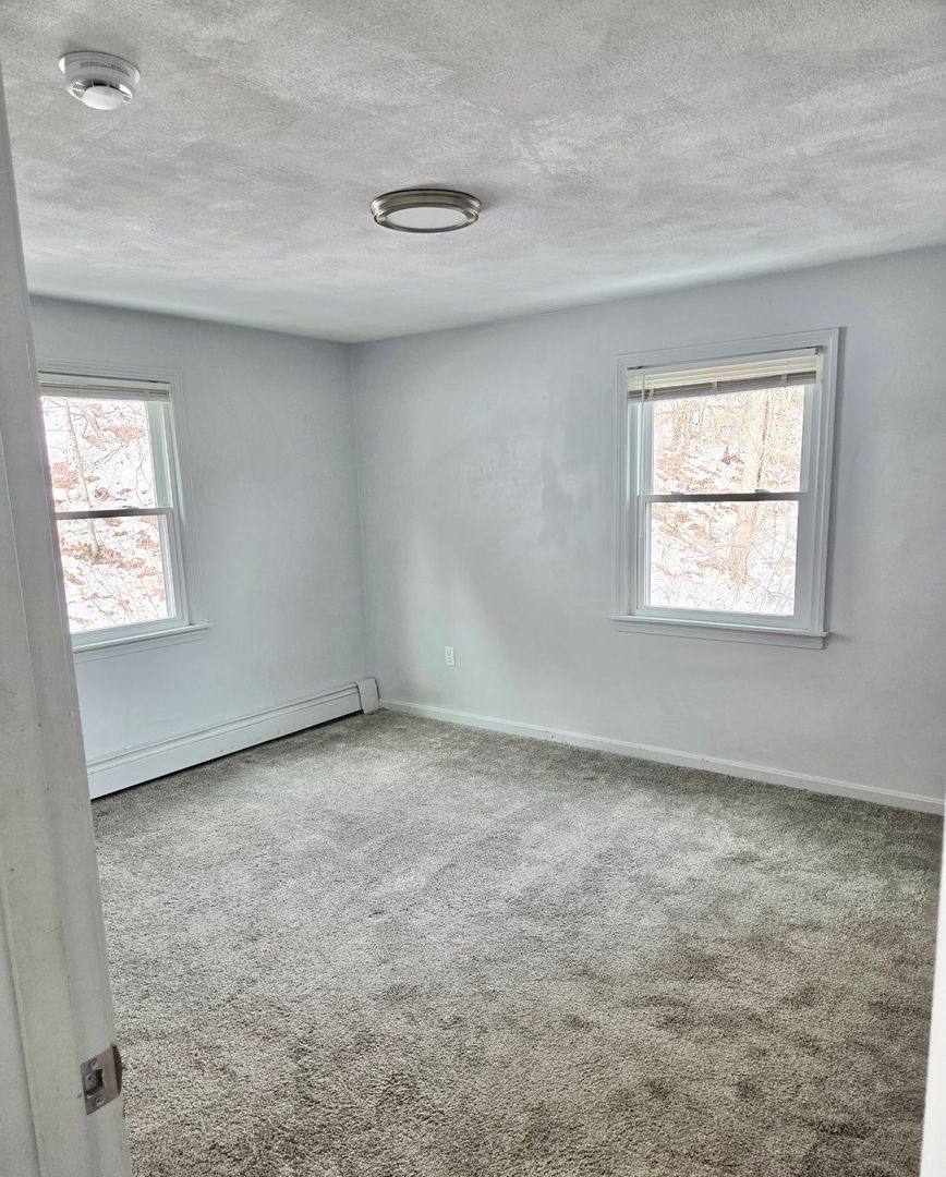 Apartment for rent at 272 Worcester St, West Boylston, MA 01583