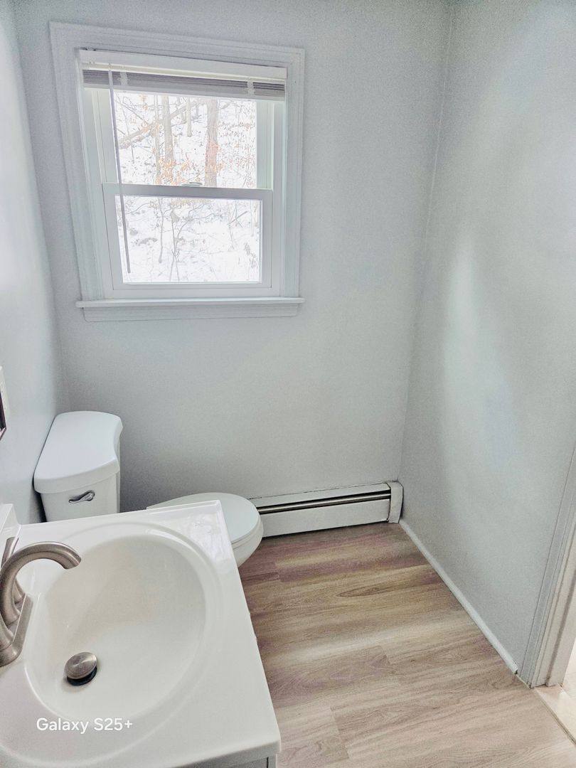 Apartment for rent at 272 Worcester St, West Boylston, MA 01583