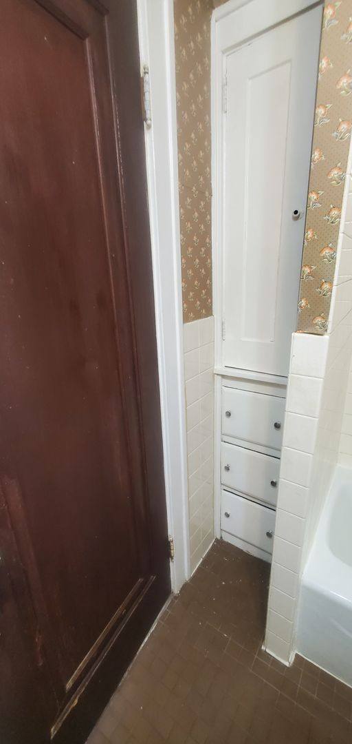 Apartment for rent at 2933 Delaware Ave, Buffalo, NY 14217