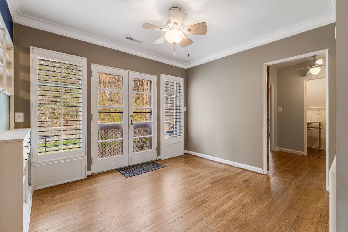 House for rent at 100 Lakeshore Dr, Asheville, NC 28804