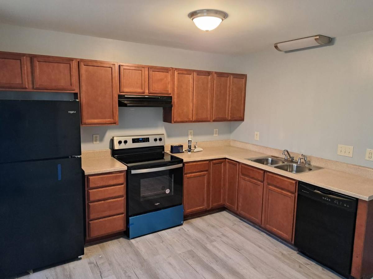 Townhouse for rent at 4220 Kaplan Dr, Raleigh, NC 27606