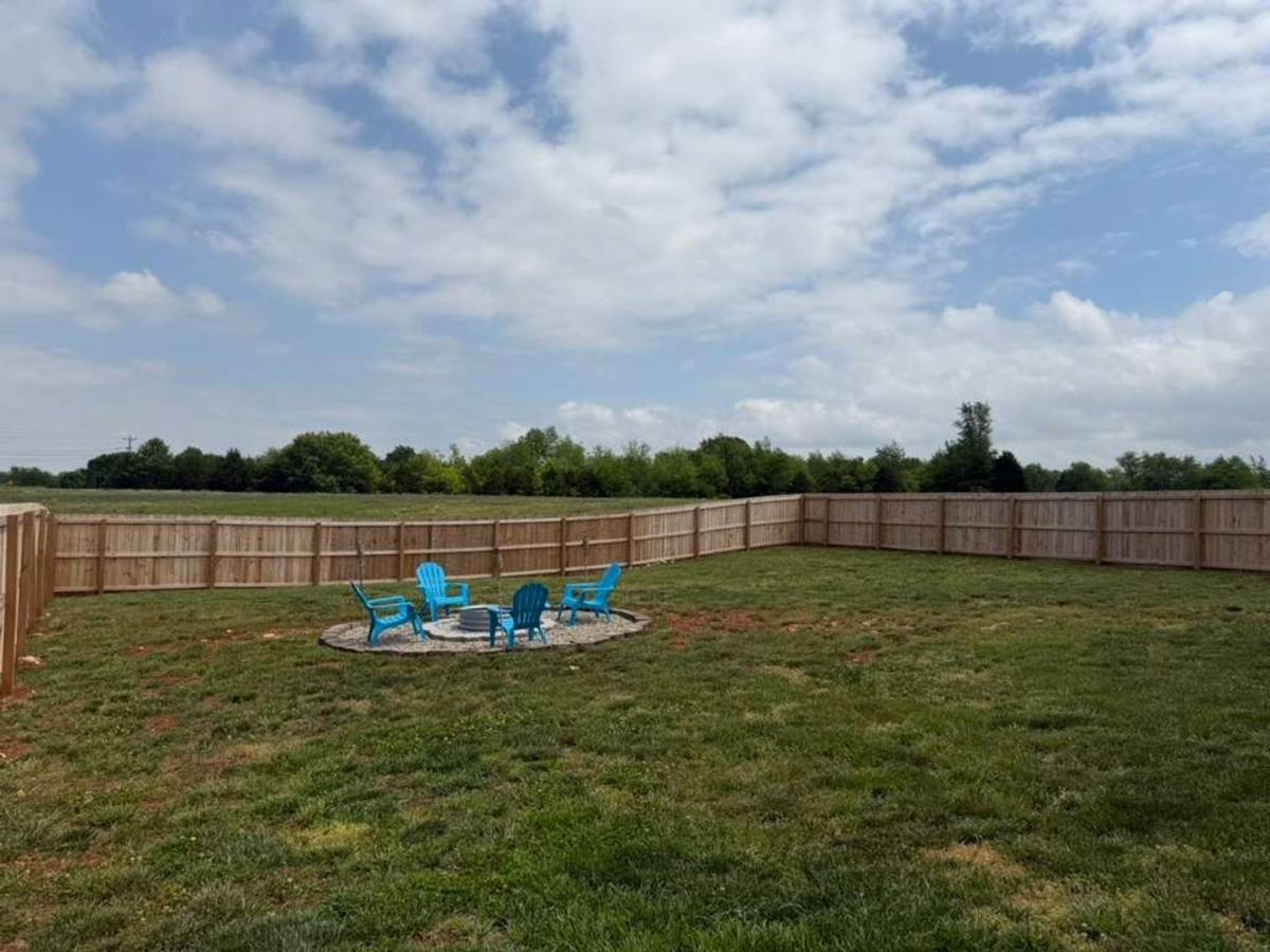 House for rent at 692 Northridge Dr, Bowling Green, KY 42101