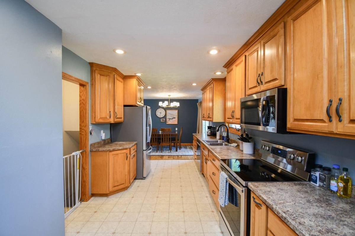 House for rent at 103 Perry Lane, Harrisburg, SD 57032
