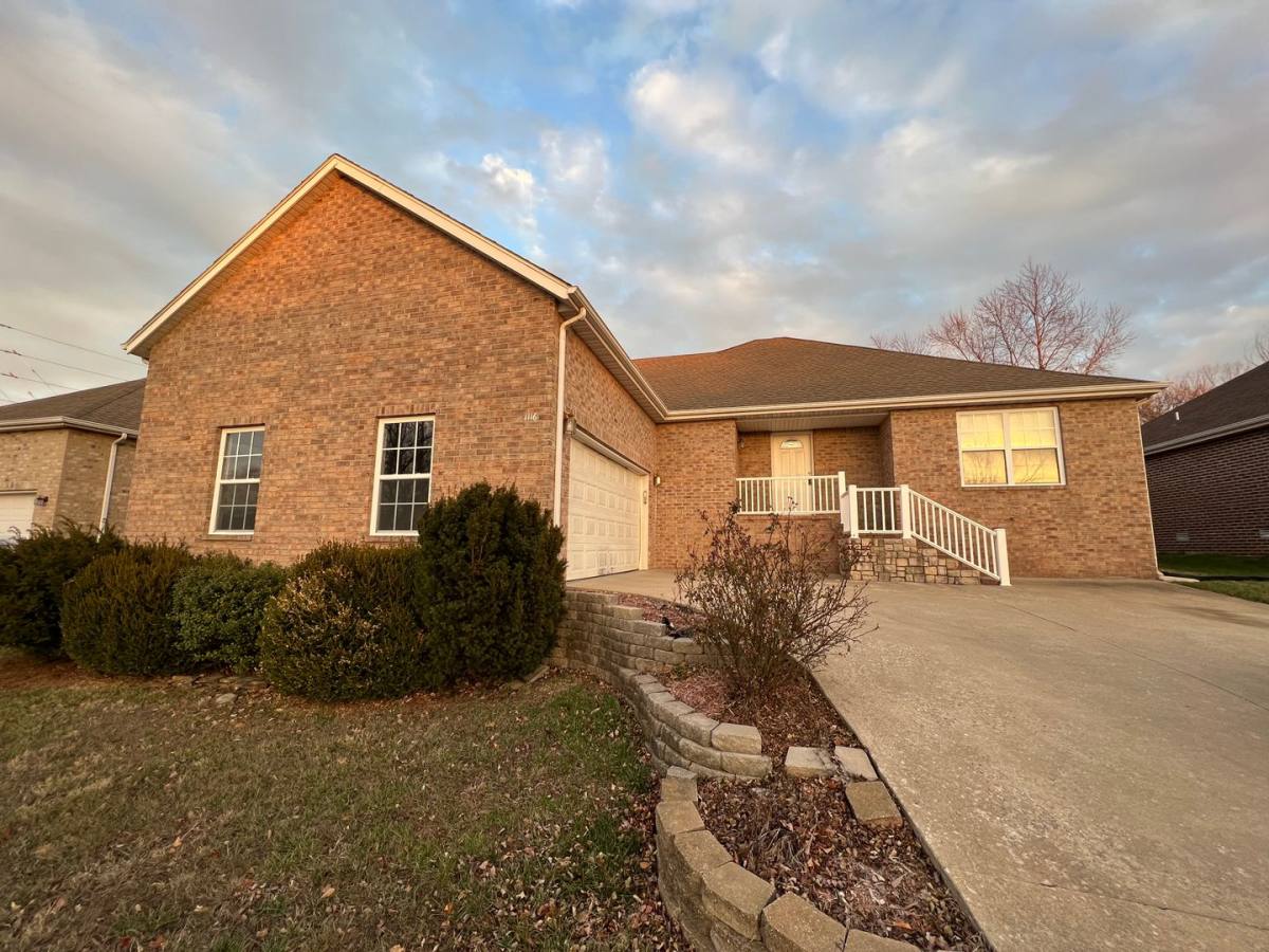 House for rent at 1116 N Arlington, Nixa, MO 65714