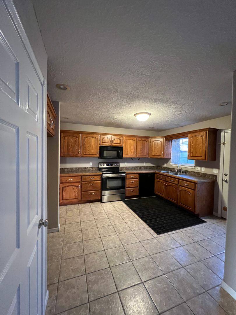 House for rent at 1116 N Arlington, Nixa, MO 65714