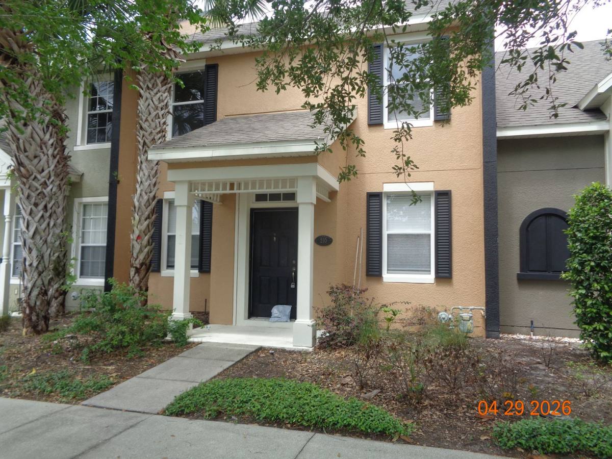 Townhouse for rent at 210 Woodhouse Lane, Deland, FL 32724