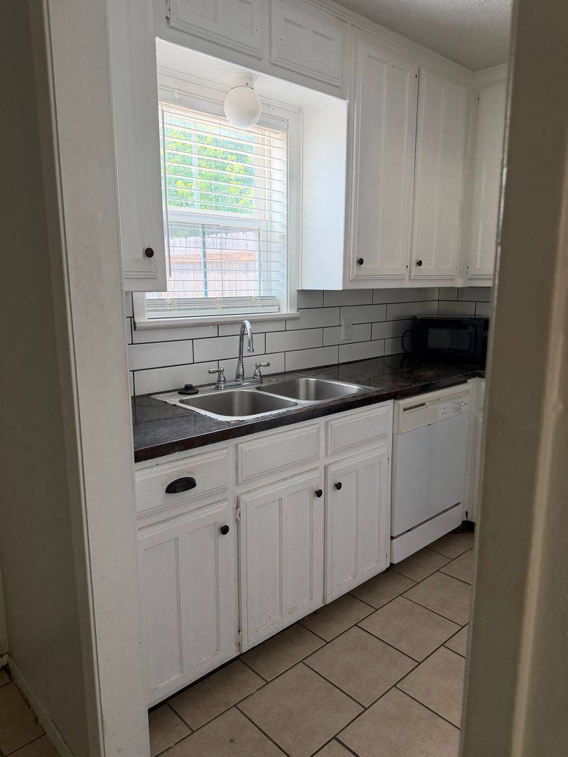 Apartment for rent at 224-238 Zuni Dr, Hewitt, TX 76643
