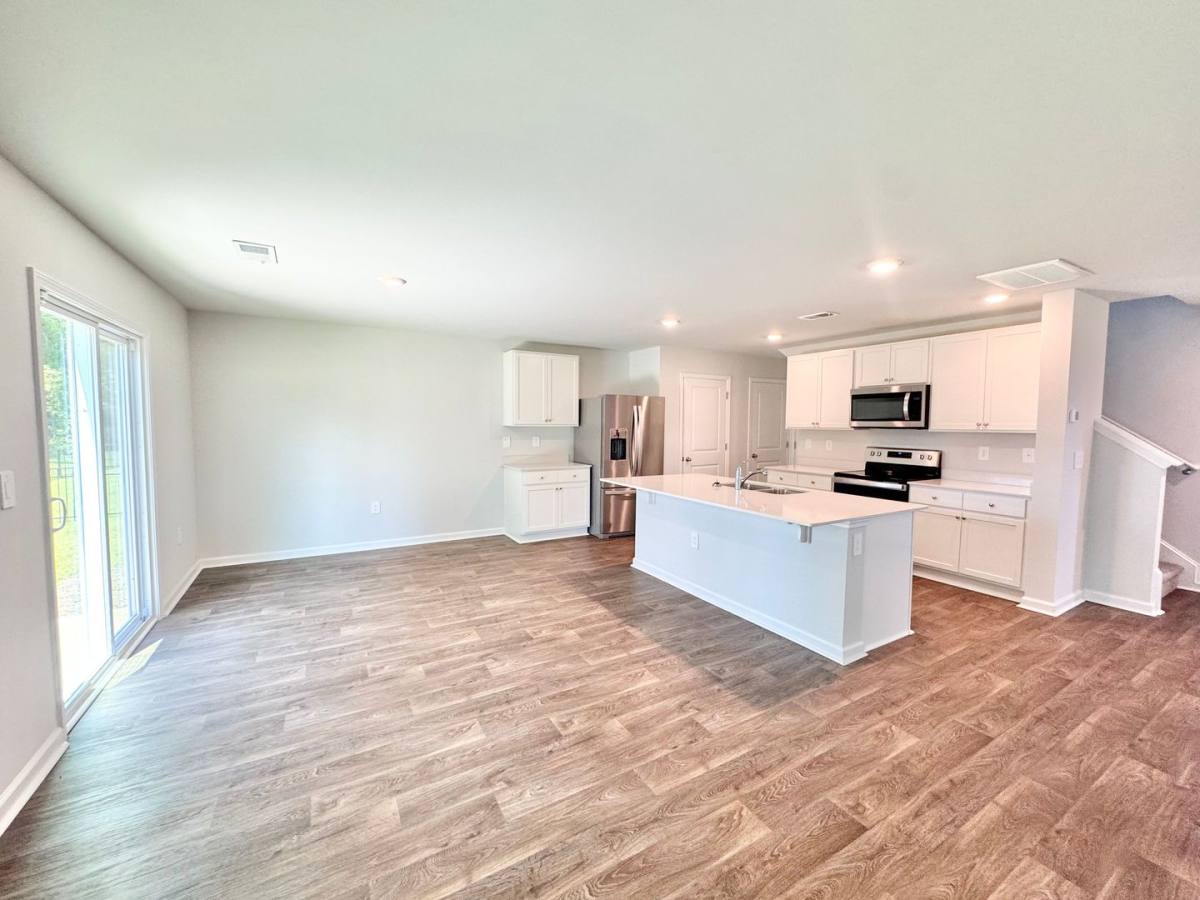 House for rent at 408 Seabreeze Dr, Rincon, GA 31326