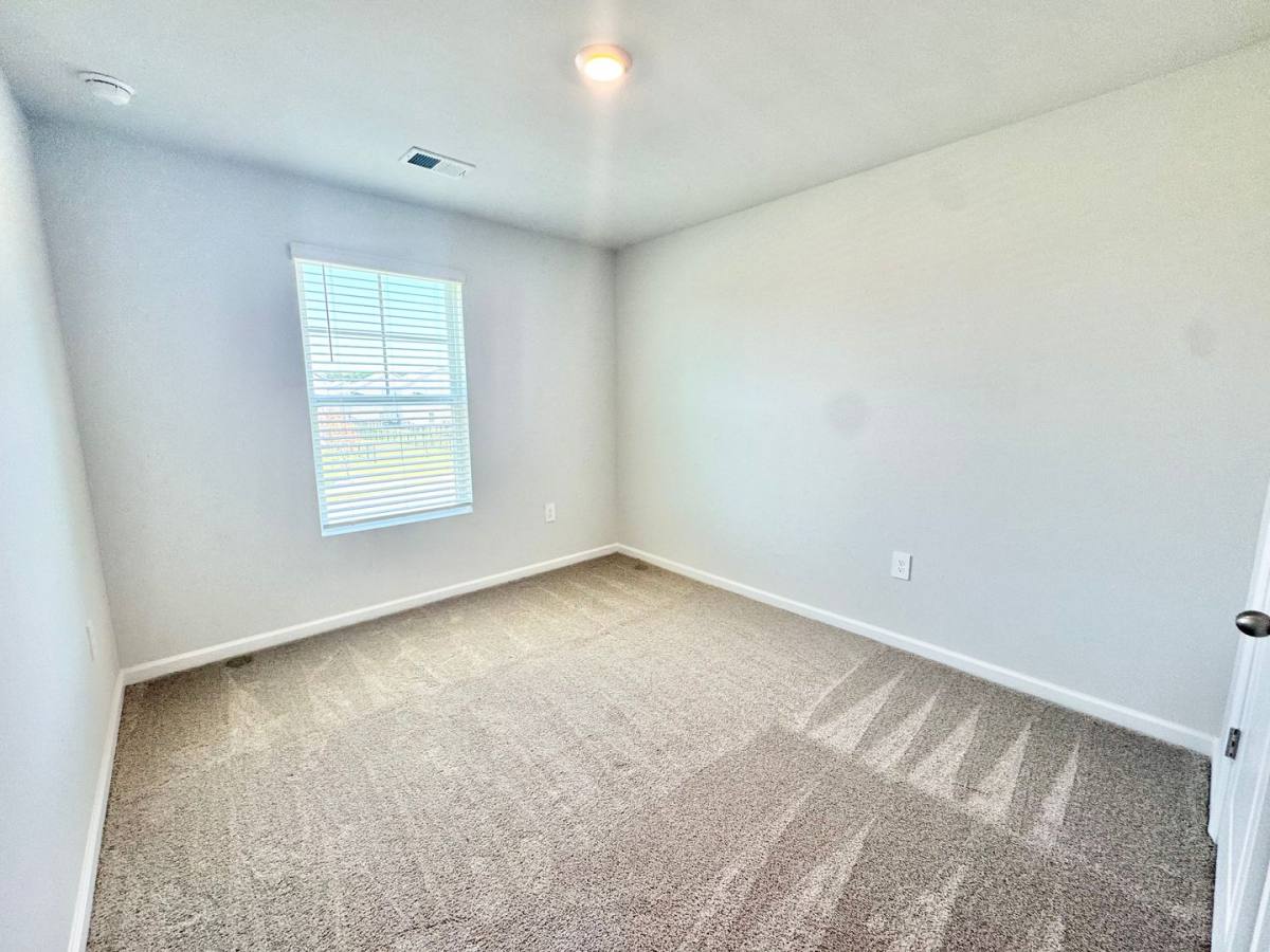 House for rent at 408 Seabreeze Dr, Rincon, GA 31326