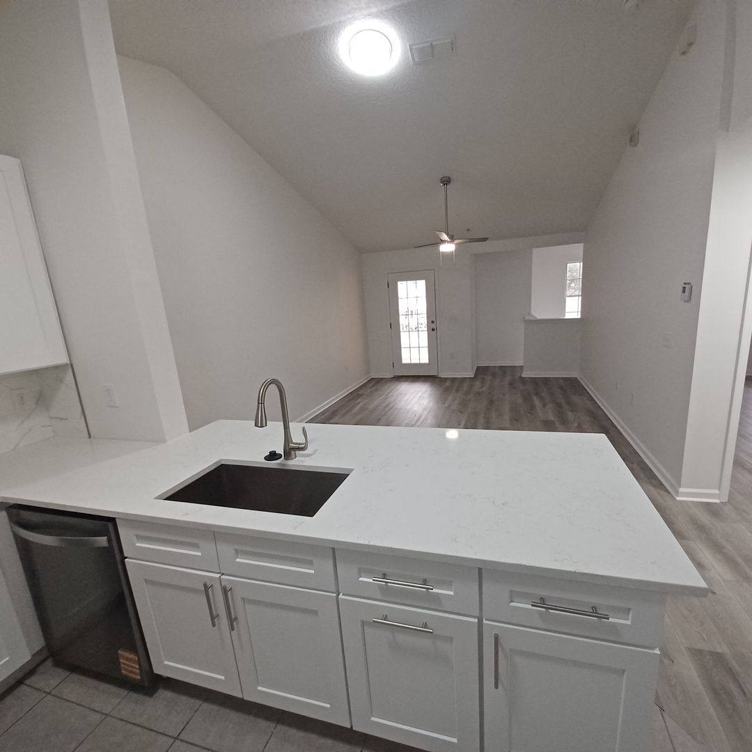 Condo for rent at 575 Oakleaf Plantation Parkway, Orange Park, FL 32065