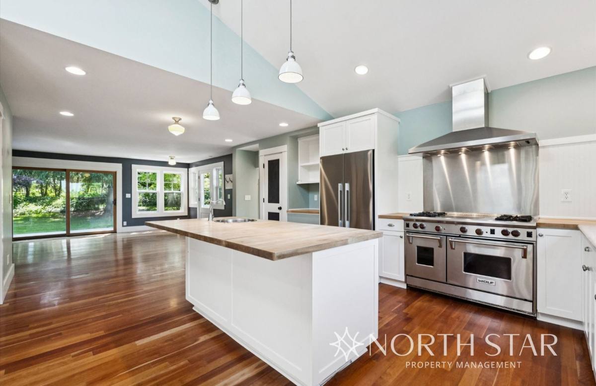 House for rent at 7617 NW Skyline Blvd, Portland, OR 97229