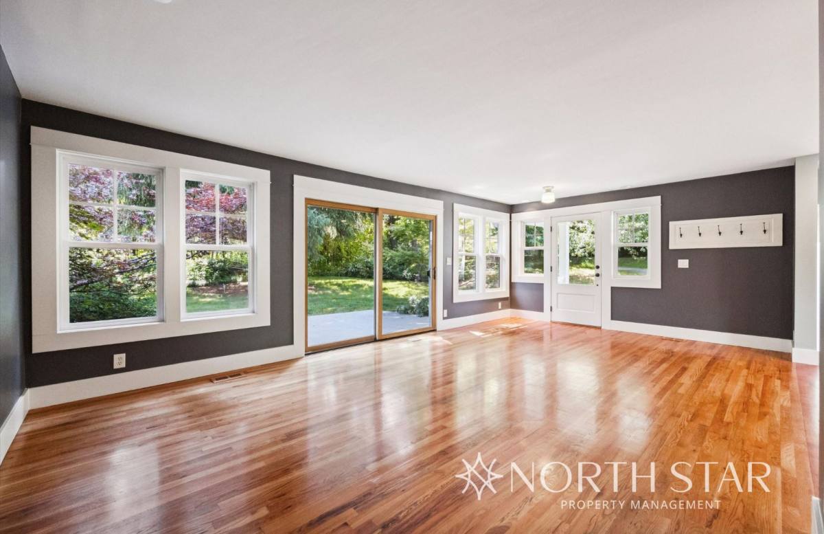 House for rent at 7617 NW Skyline Blvd, Portland, OR 97229