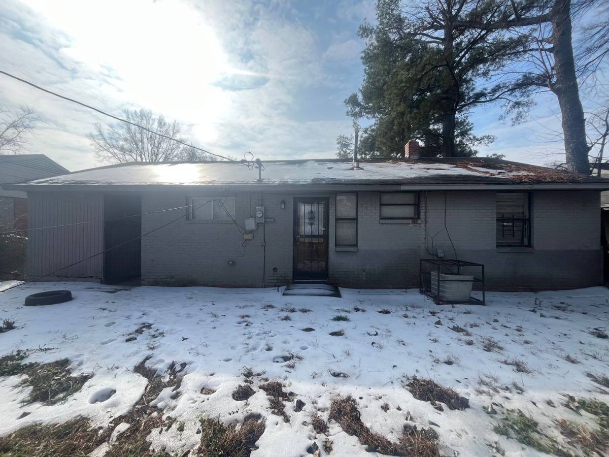 House for rent at 4016 Rhodes Ave, Memphis, TN 38111