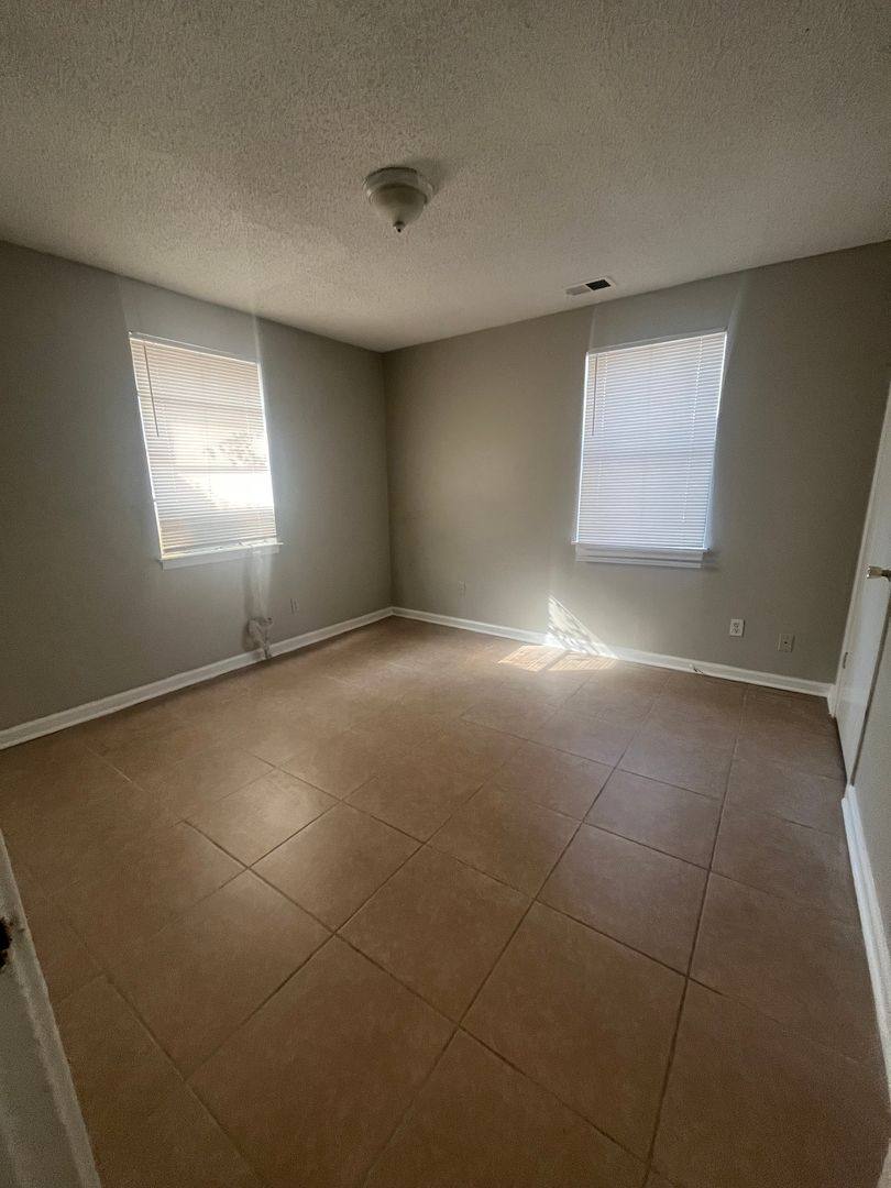 House for rent at 4016 Rhodes Ave, Memphis, TN 38111