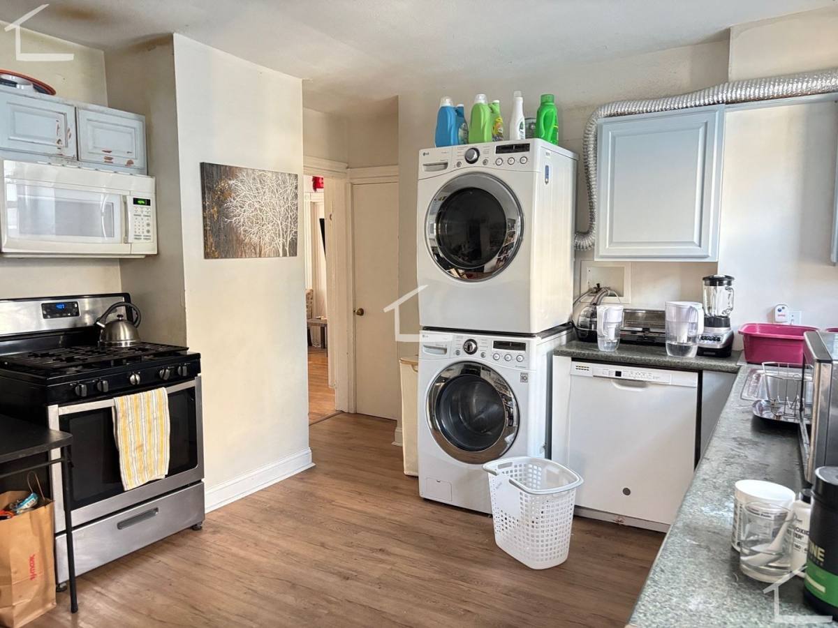 Apartment for rent at 85 E India Row #37P, Boston, MA 02110