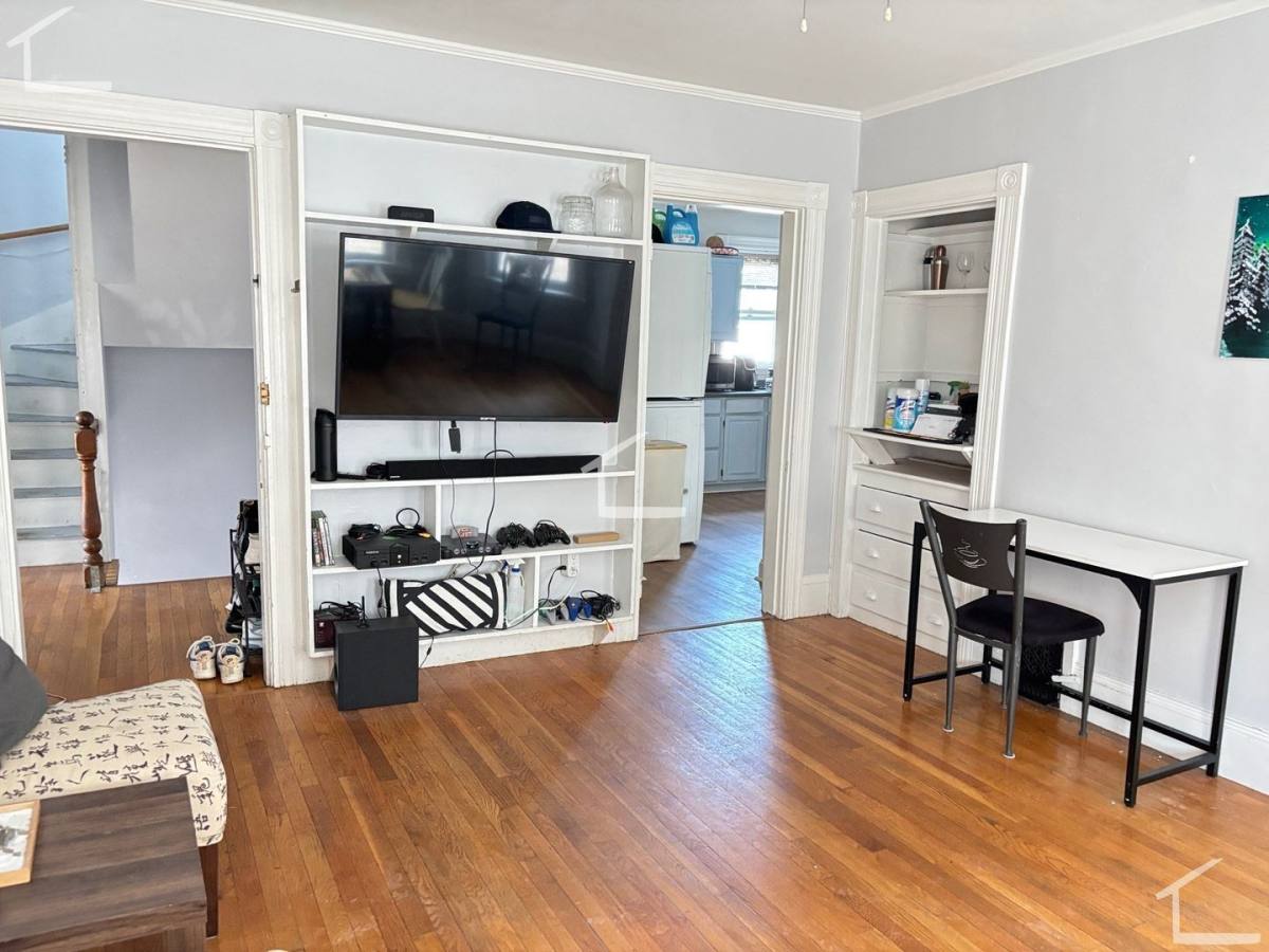 Apartment for rent at 85 E India Row #37P, Boston, MA 02110