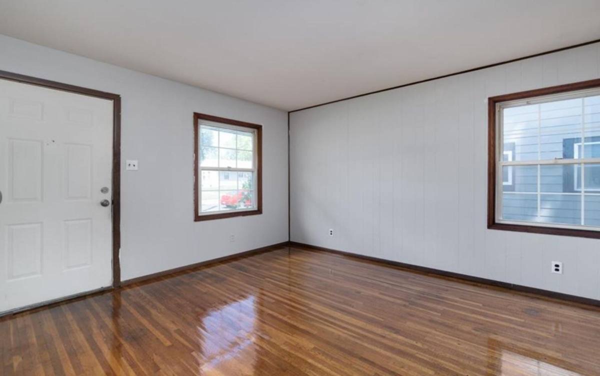 House for rent at 232 Cameron Rd, Saint Louis, MO 63137