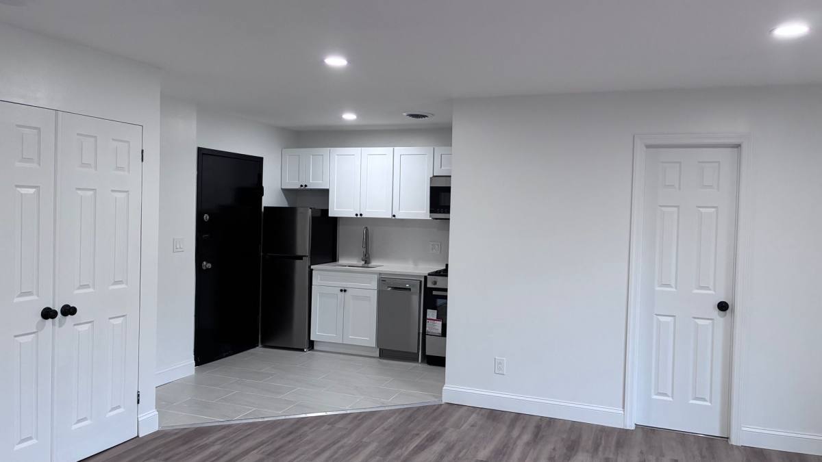 Apartment for rent at 336-342 Stuyvesant Ave, Irvington, NJ 07111