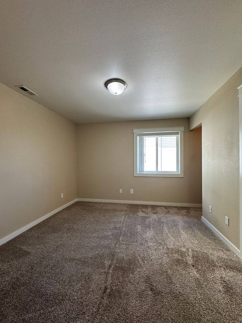 Apartment for rent at 2237 Airport Rd, Ellensburg, WA 98926