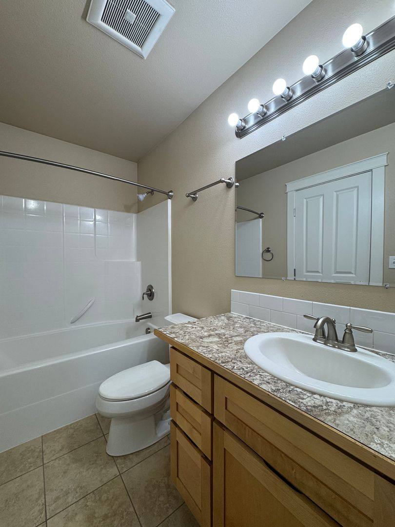 Apartment for rent at 2237 Airport Rd, Ellensburg, WA 98926