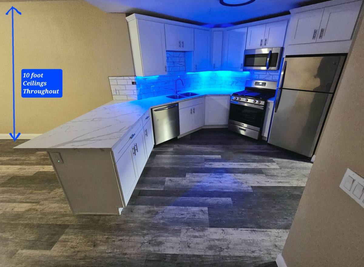 Apartment for rent at 4640 Jewell St, San Diego, CA 92109