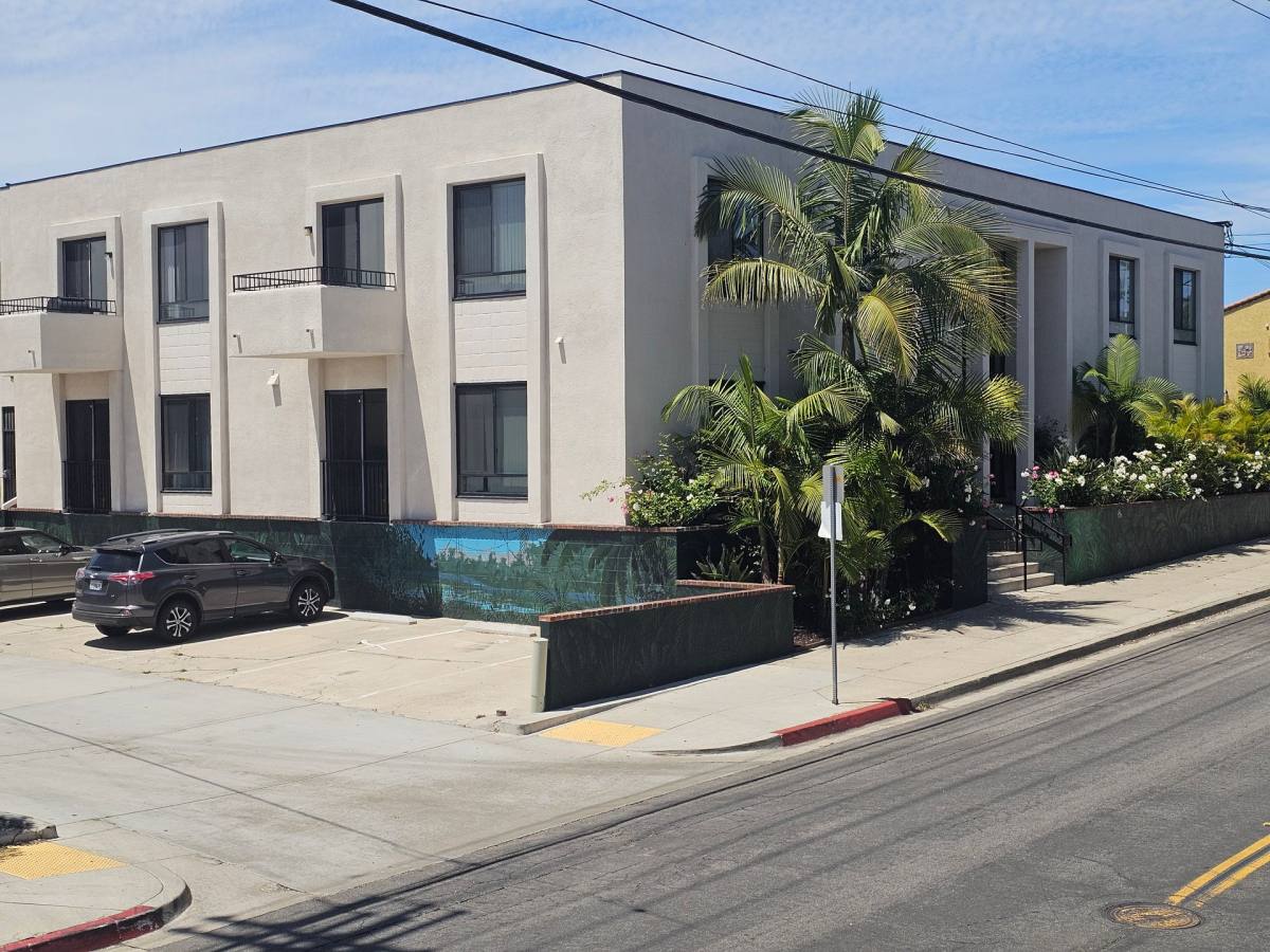 Apartment for rent at 4640 Jewell St, San Diego, CA 92109