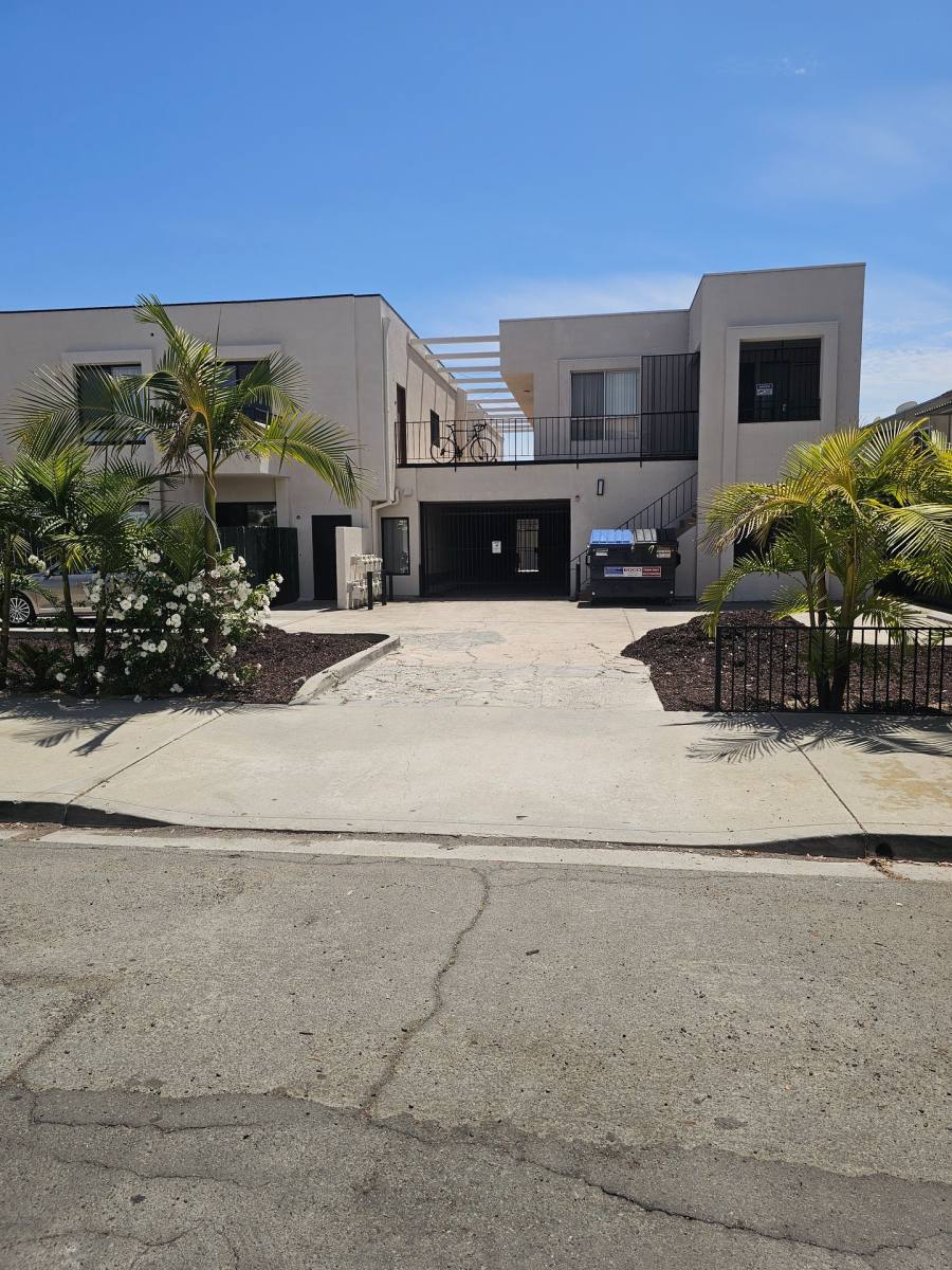 Apartment for rent at 4640 Jewell St, San Diego, CA 92109