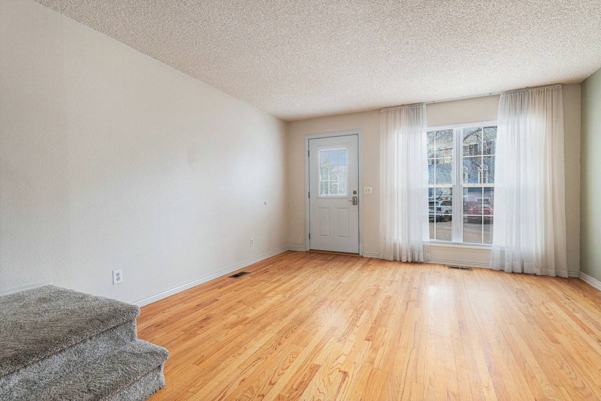 Townhouse for rent at 10587 W Dartmouth Ave, Denver, CO 80227