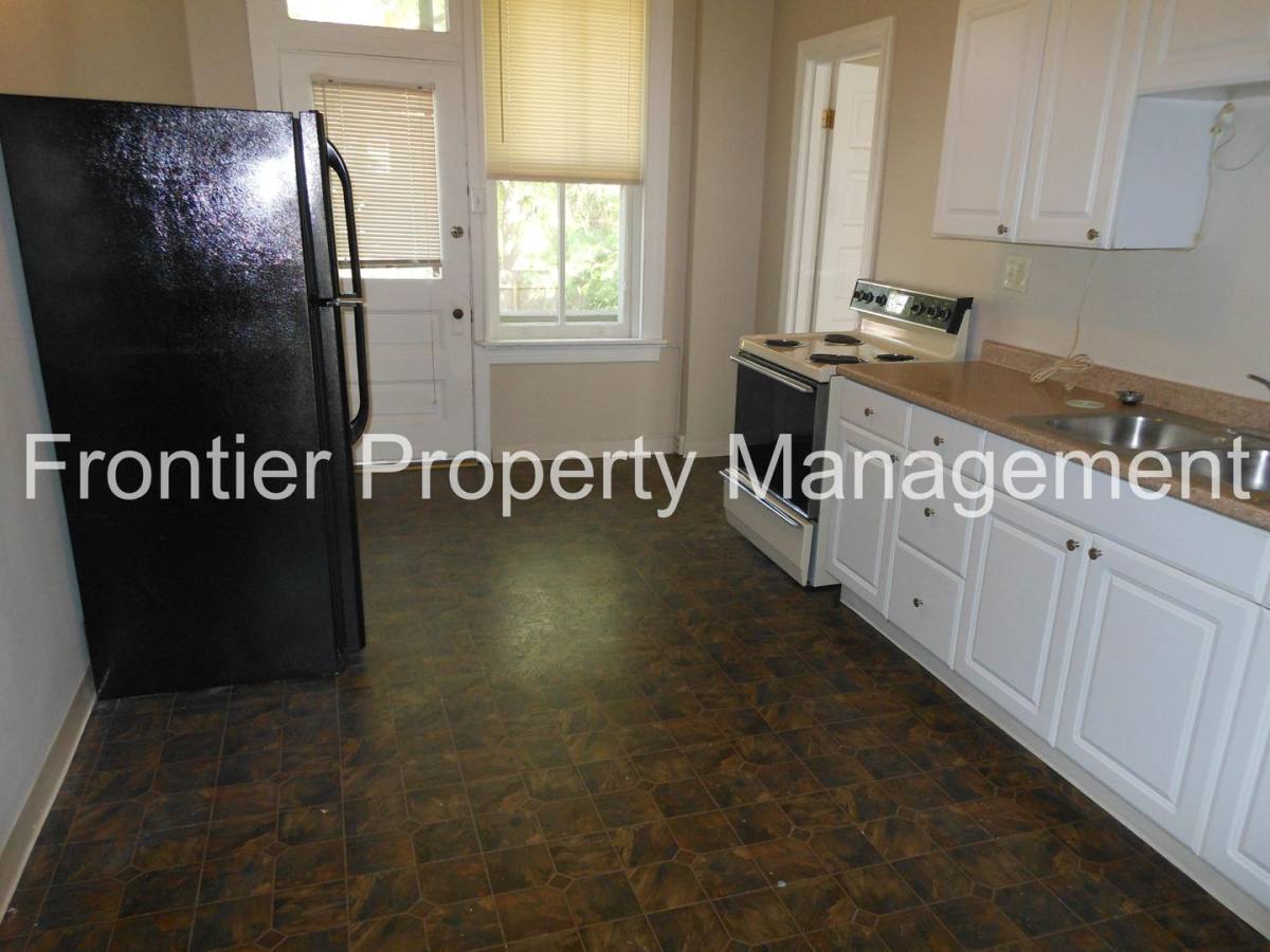 Apartment for rent at 2826 Nebraska Ave, Saint Louis, MO 63118