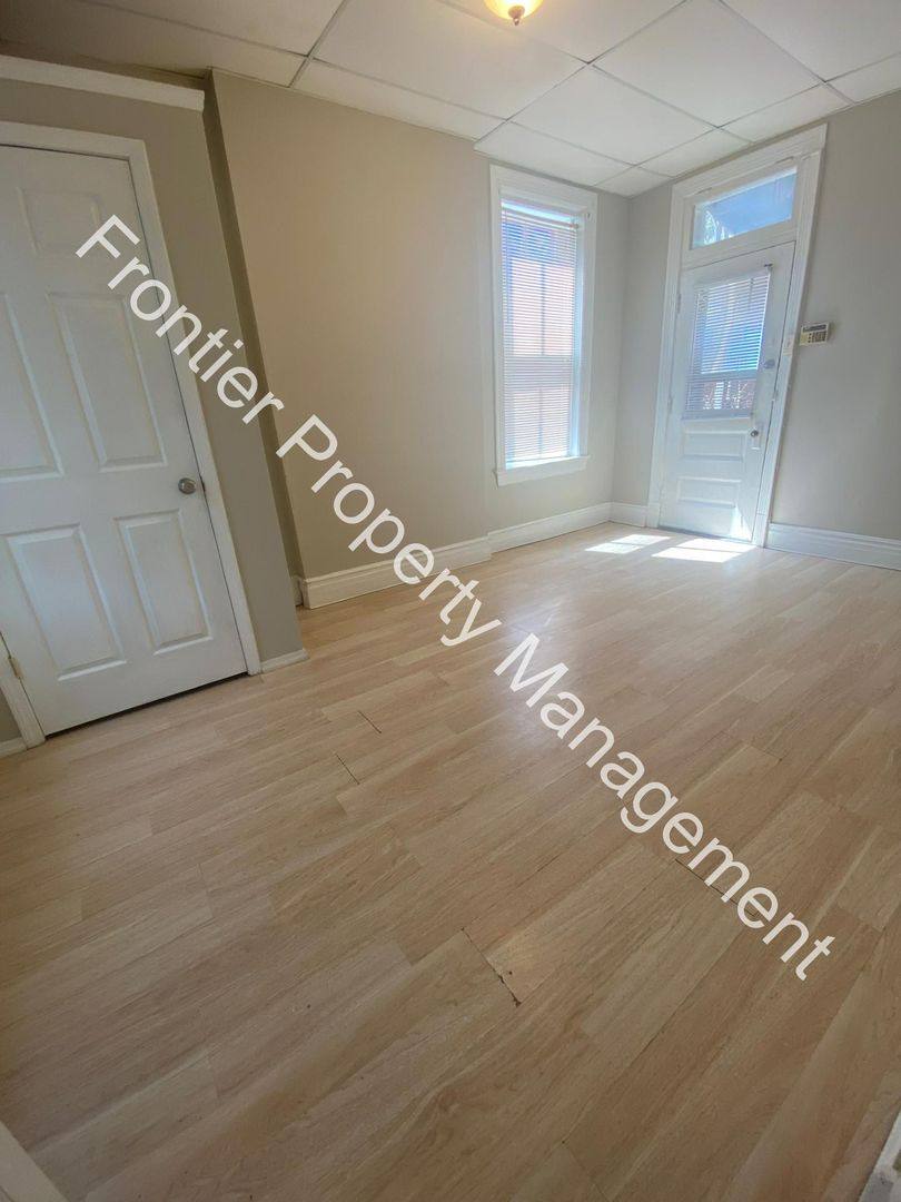 Apartment for rent at 2826 Nebraska Ave, Saint Louis, MO 63118