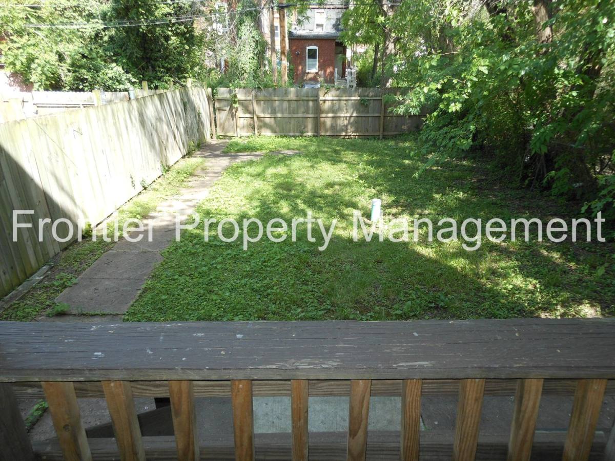 Apartment for rent at 2826 Nebraska Ave, Saint Louis, MO 63118