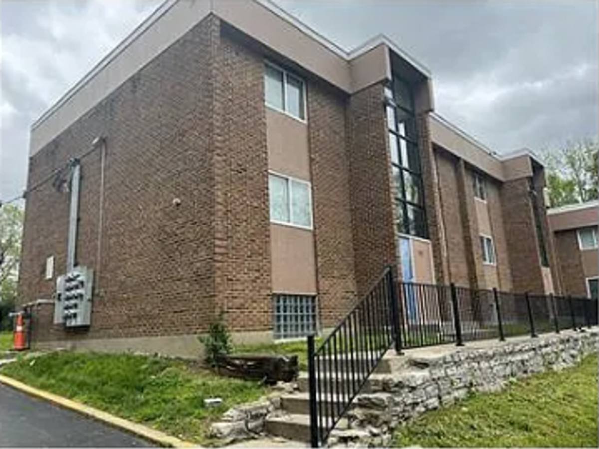Apartment for rent at 757-759 Ridgeway Ave, Cincinnati, OH 45229