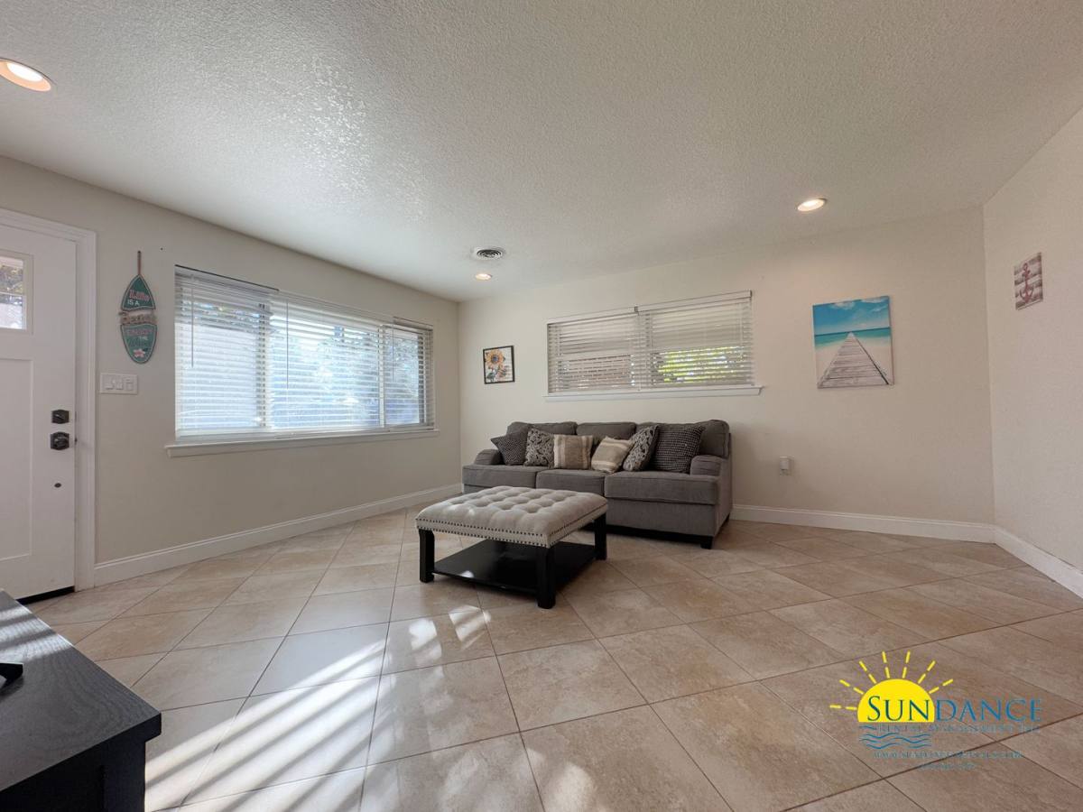 House for rent at 305 Leah Miller Dr, Fort Walton Beach, FL 32548