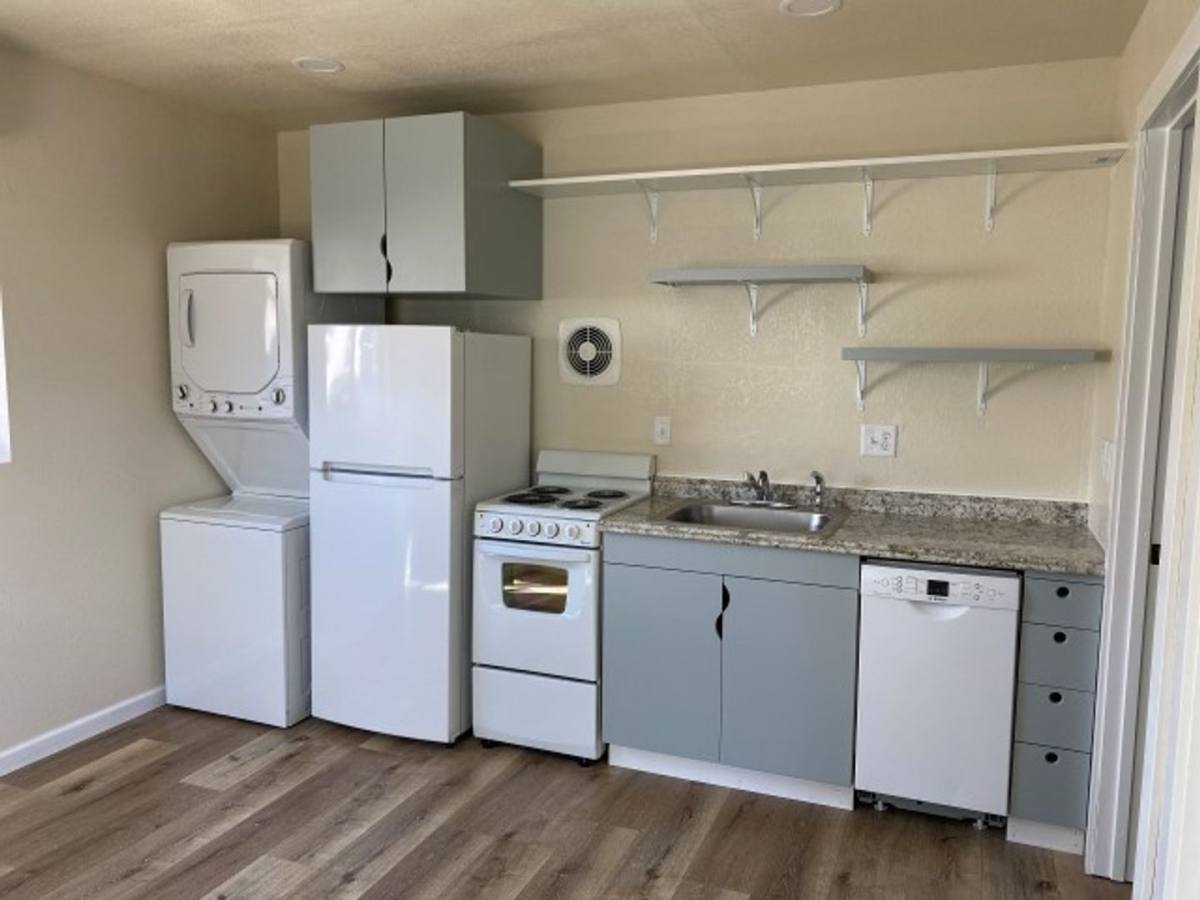 Apartment for rent at 343 345 Berrydale Ave, Medford, OR 97501