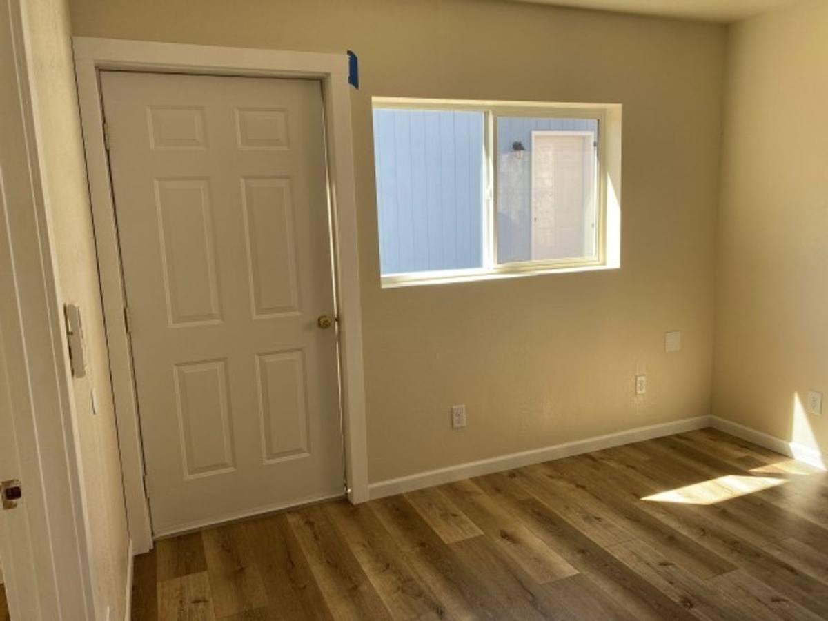 Apartment for rent at 343 345 Berrydale Ave, Medford, OR 97501