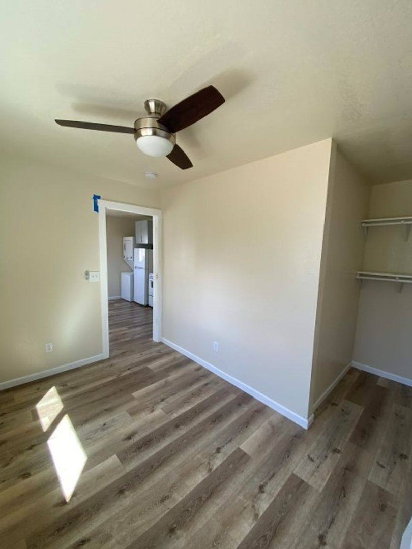 Apartment for rent at 343 345 Berrydale Ave, Medford, OR 97501