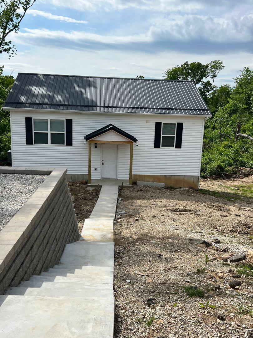 Townhouse for rent at 203 Baker St, Villa Ridge, MO 63089