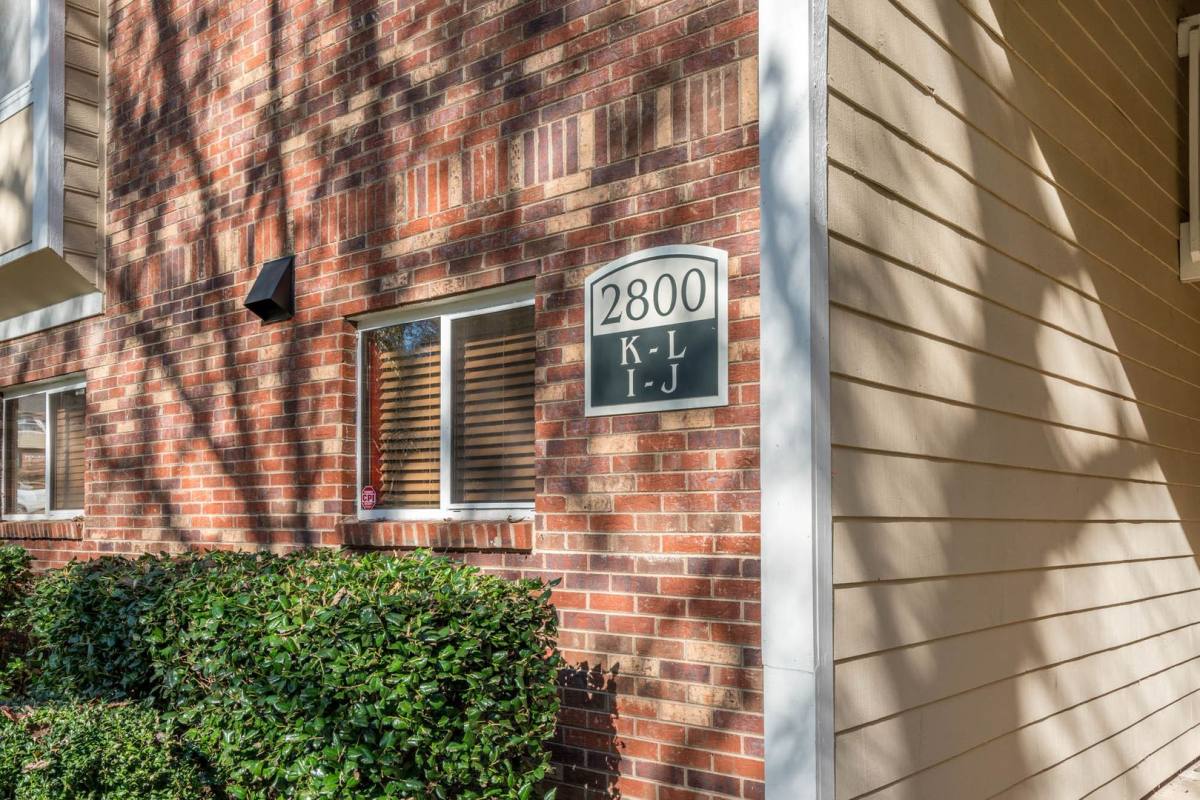 Condo for rent at 2800 Heathstead Place, Charlotte, NC 28210