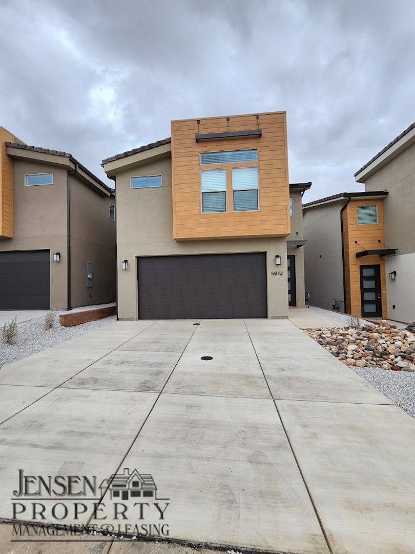 House for rent at 5912 S Legolas Lane, Saint George, UT 84790
