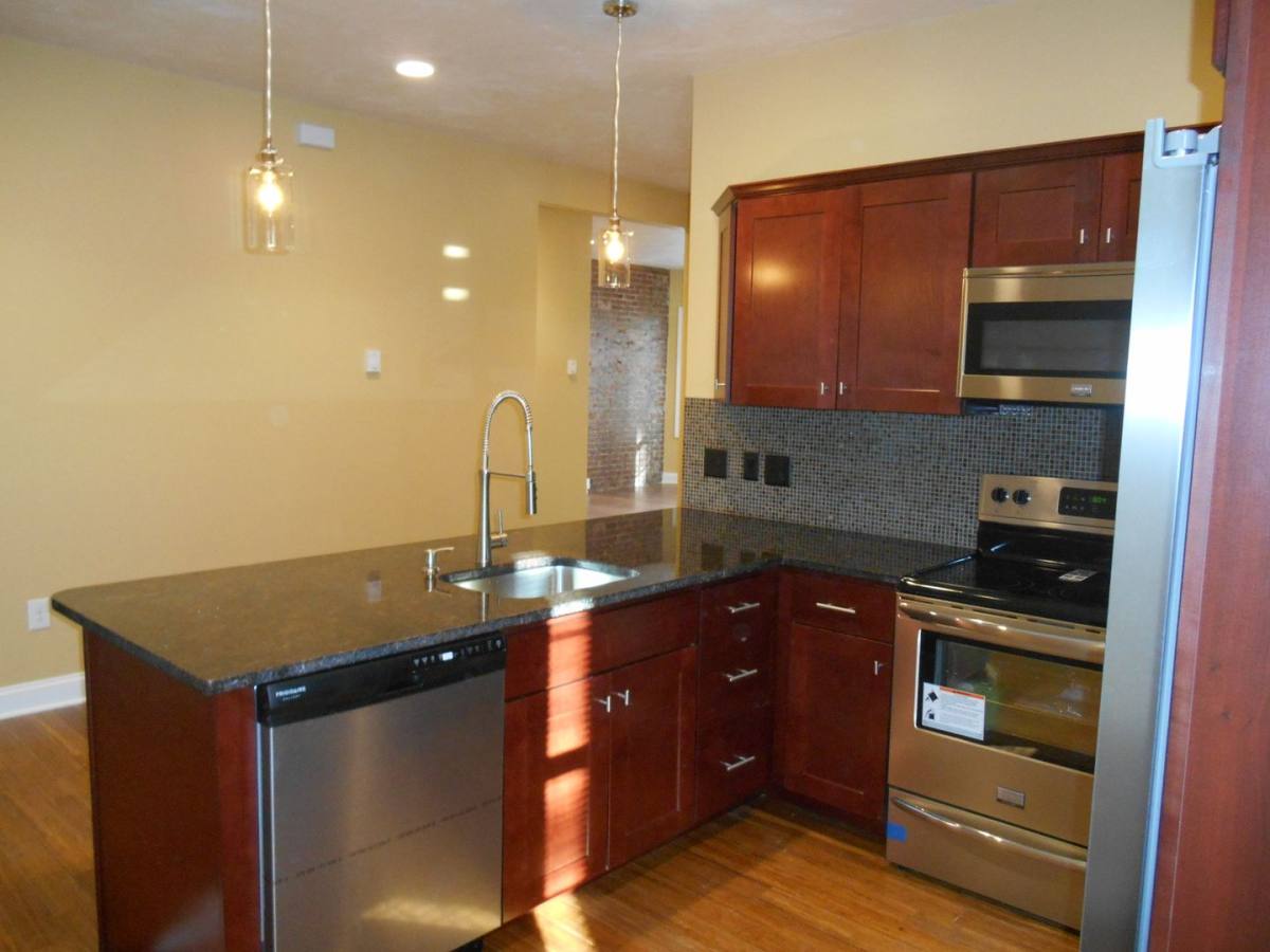 Apartment for rent at 100 Knight St, Providence, RI 02909