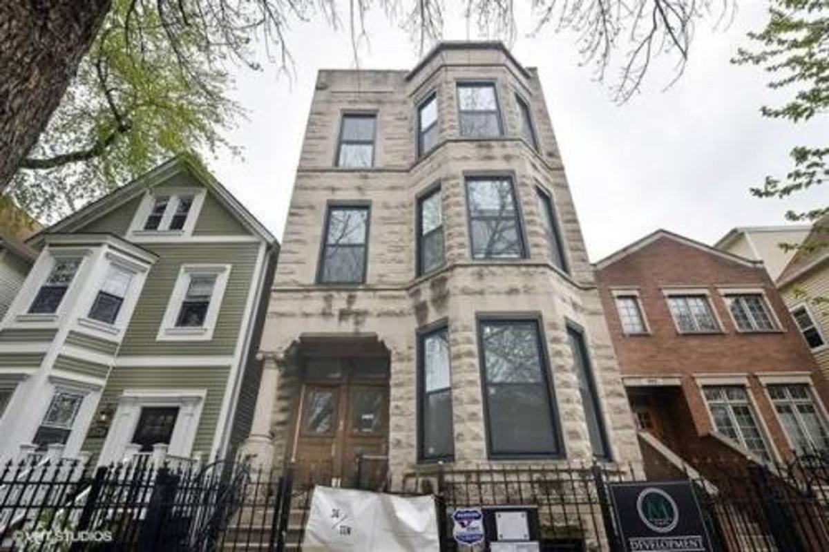Apartment for rent at 1719 N Maplewood Ave Garden, Chicago, IL 60647