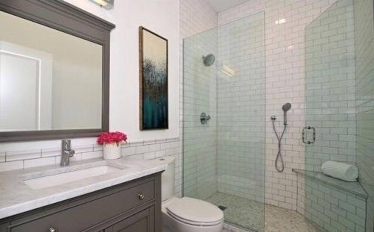 Apartment for rent at 1719 N Maplewood Ave Garden, Chicago, IL 60647