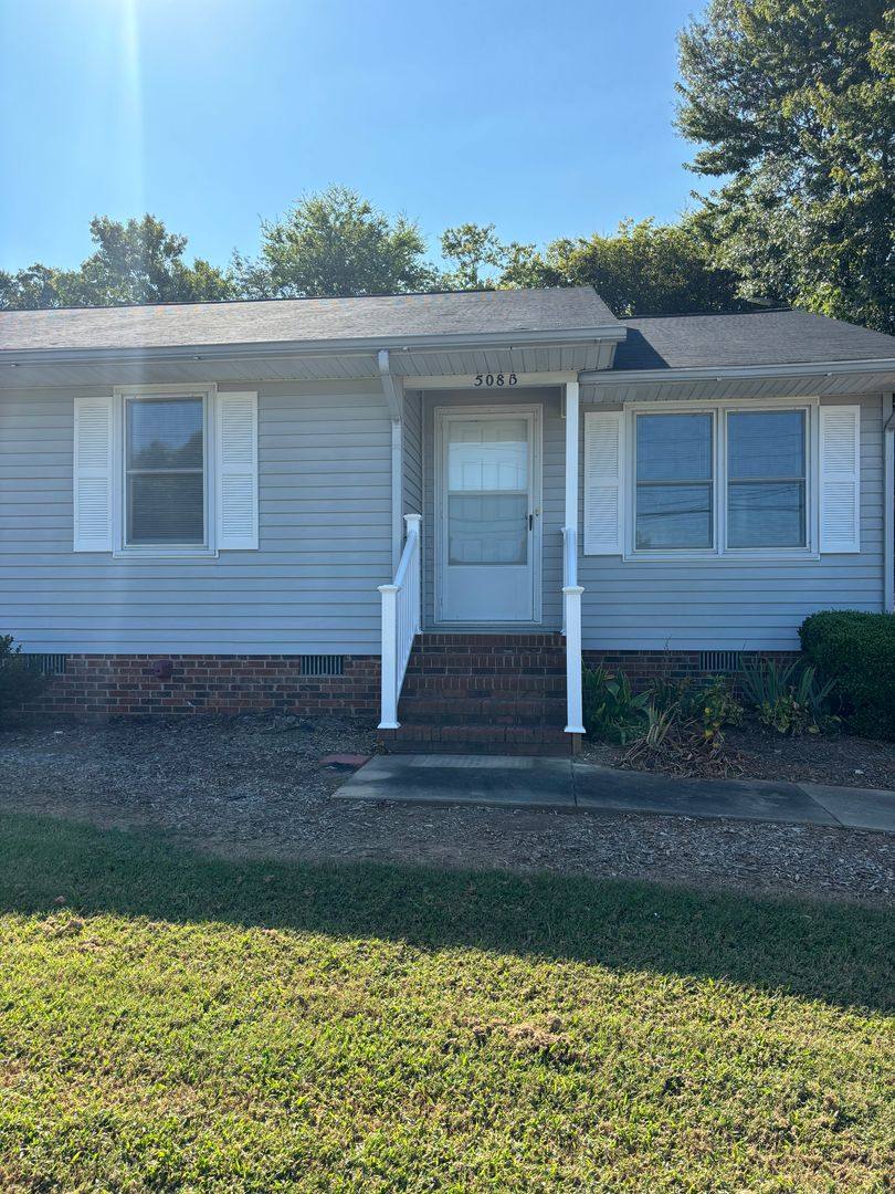 Apartment for rent at 508 Pomeroy St, Graham, NC 27253